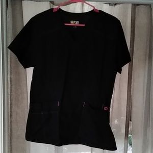 Wonder wink scrub top